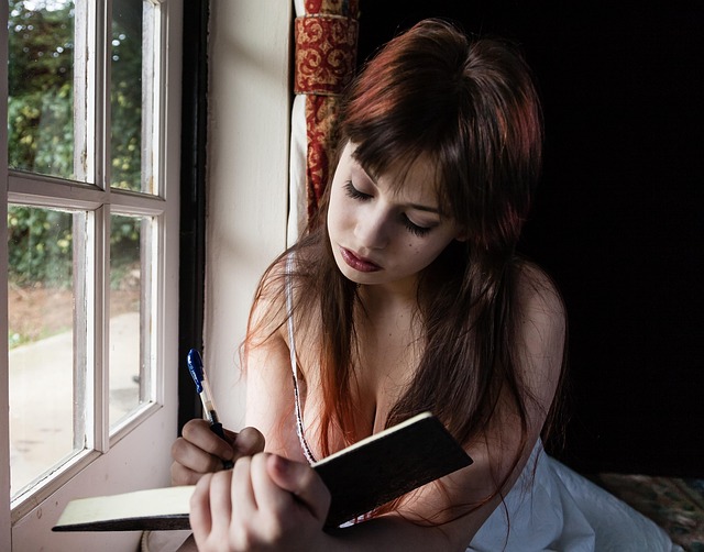 Deze afbeelding heeft een leeg alt-attribuut; de bestandsnaam is sad-woman-1055092_640-2.jpg